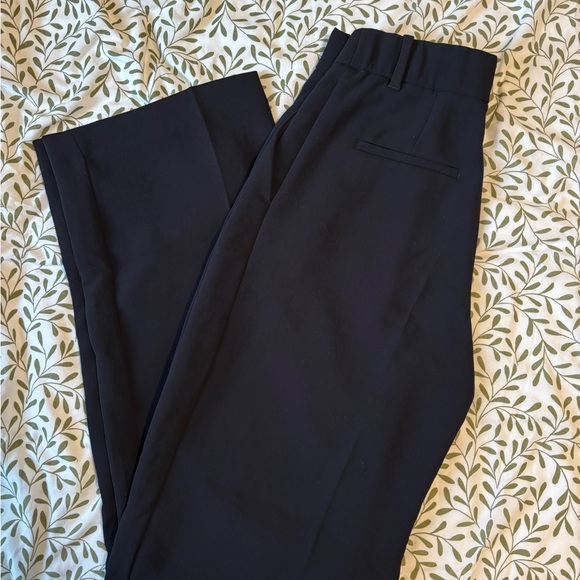 Aritzia Pants - Aritzia Black Effortless Pant